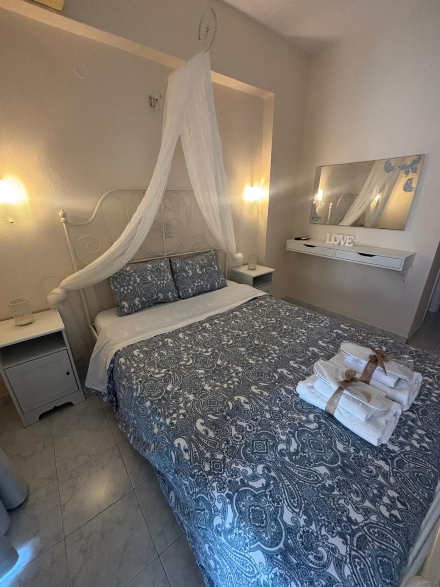 Akrogiali Hotel Skála
